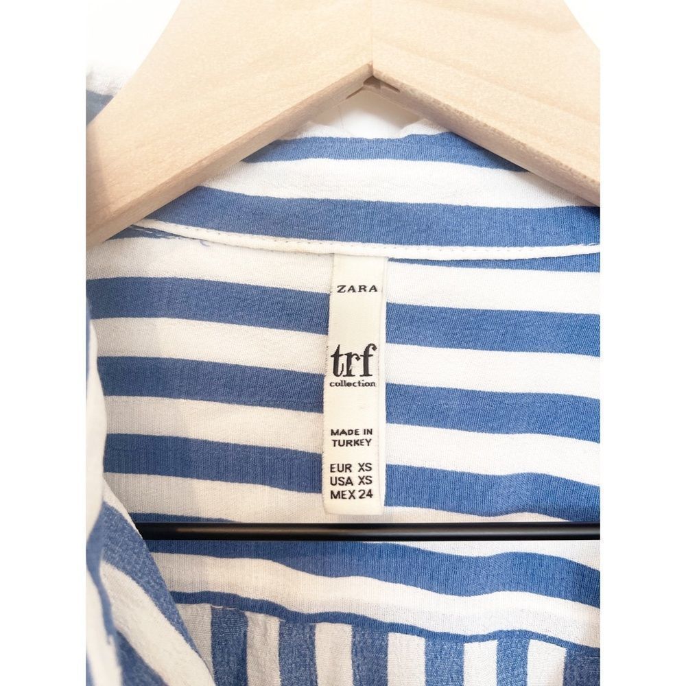 Zara Stripe Button - Picture 4 of 4